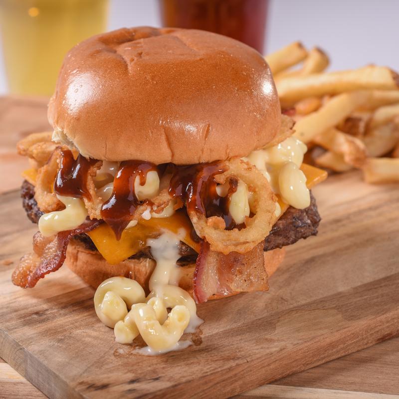 Mac 'n Cheese Bacon Burger photo