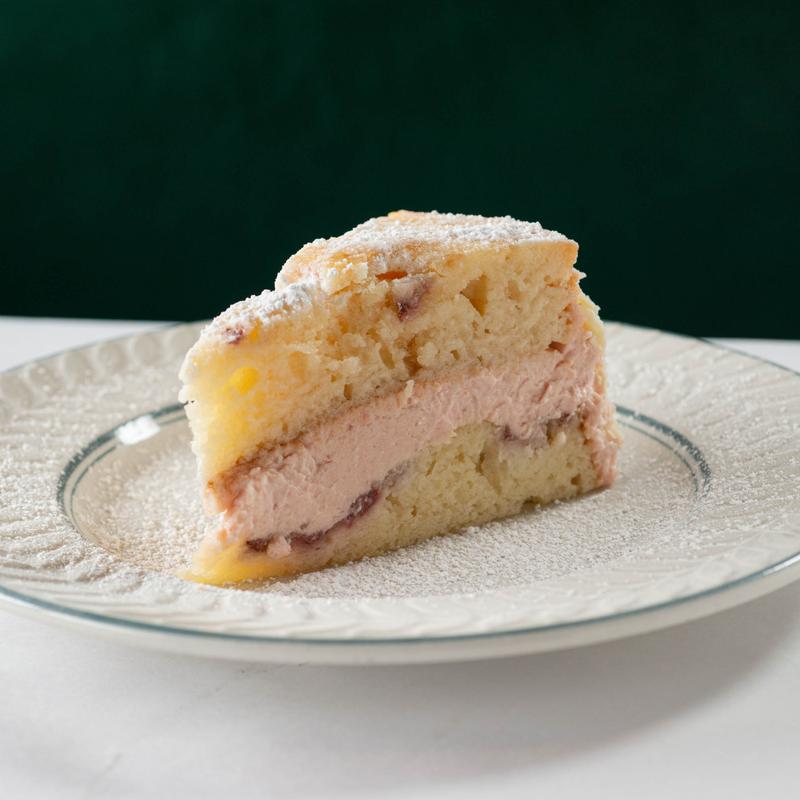Strawberry Cream Cake photo