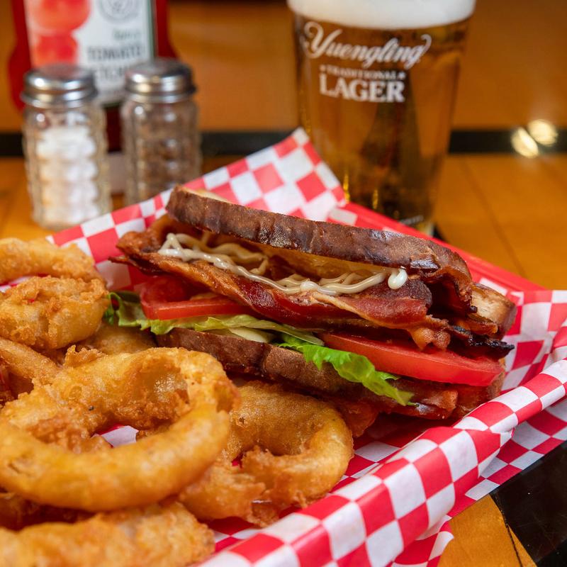 menu item 4 of 7, BLT Sandwich