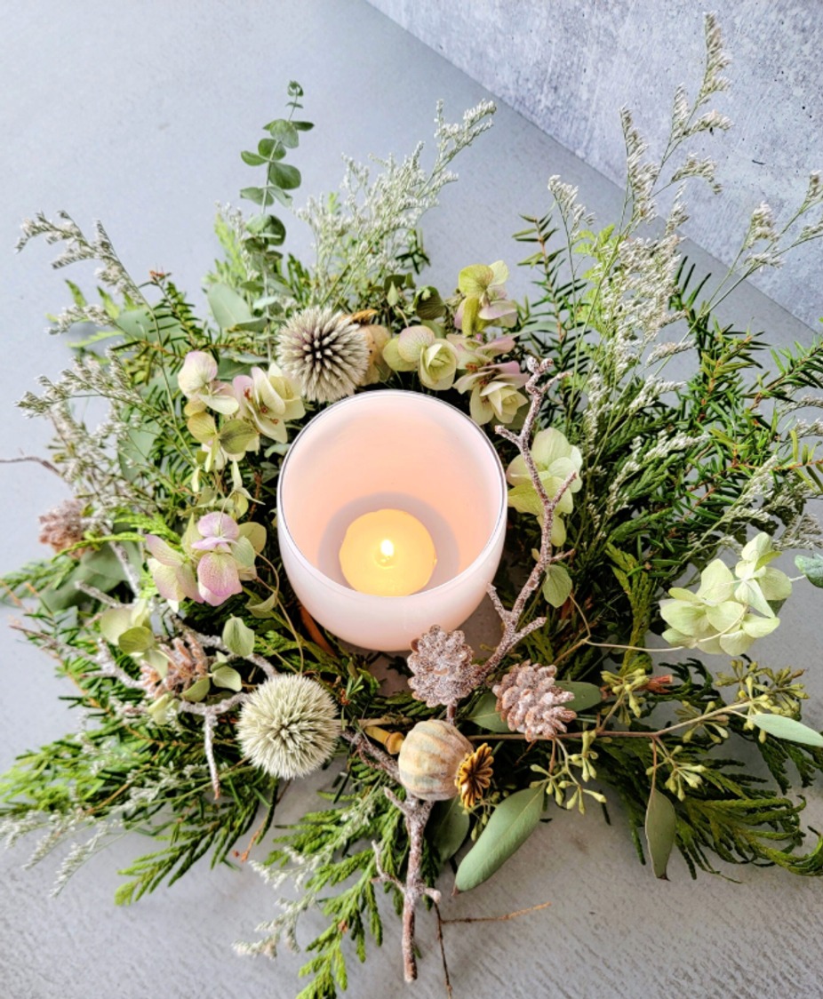 Make your own Glassybaby Wreath event photo
