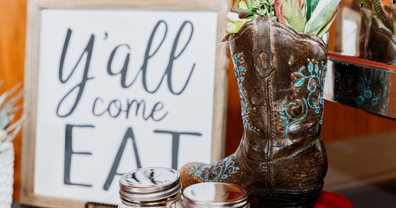 Table wit hand made logo sign