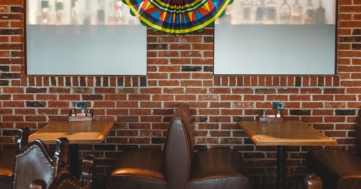 Diner are4a, booths by the wall