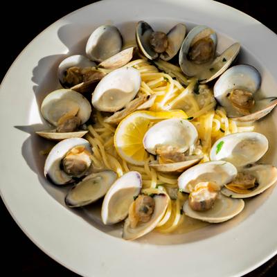 Vongole clams.