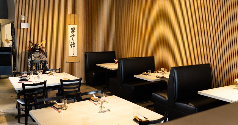 Booths and diner tables