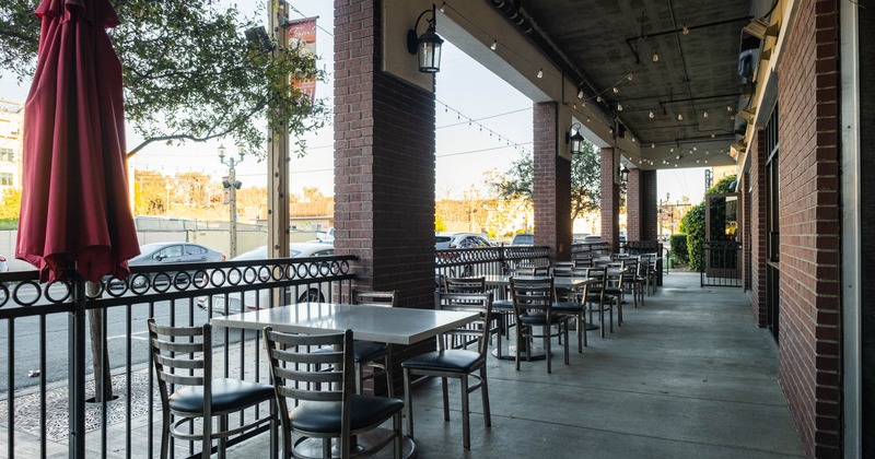 Exterior seating space