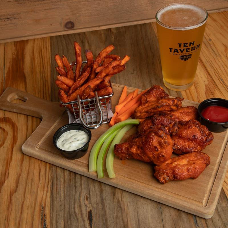 Tavern Wings photo