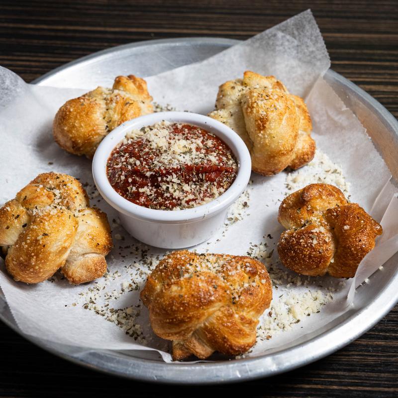 menu item 3 of 16, Garlic Knots