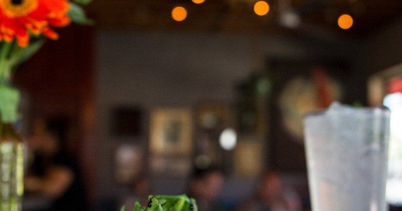 Set table, close-up shot