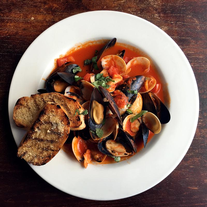 Cozze e Vongole Marechiara photo