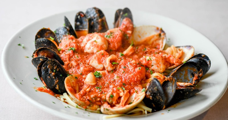 Seafood in diavolo sauce