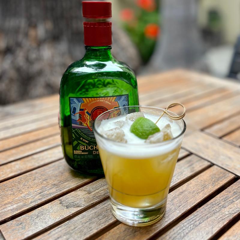 Buchanans & Pineapple photo