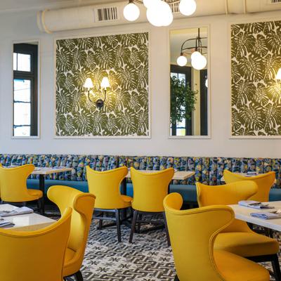 Crack'd Brunch interior, dining area.