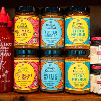 Indian Simmer Sauce on shelves.