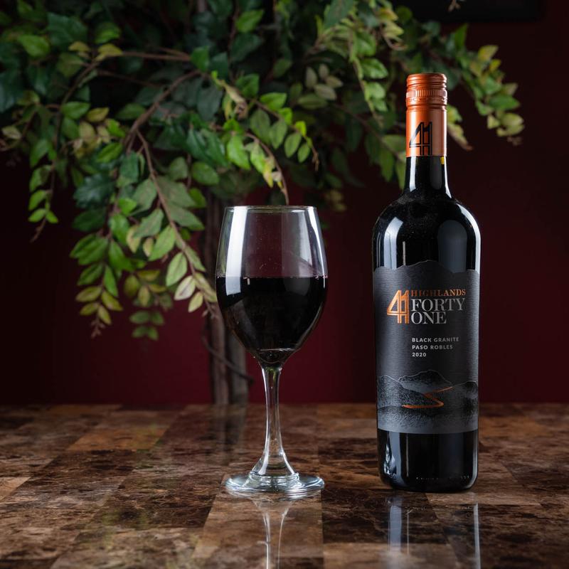 Red Blend, Highlands 41 photo