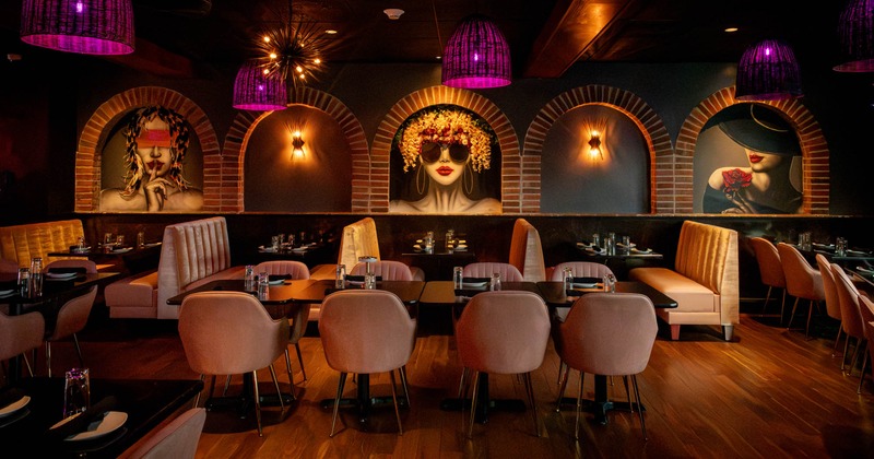 Interior, dining area waiting for the guests