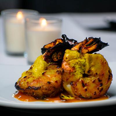 Shrimp marinated in yogurt and spices.