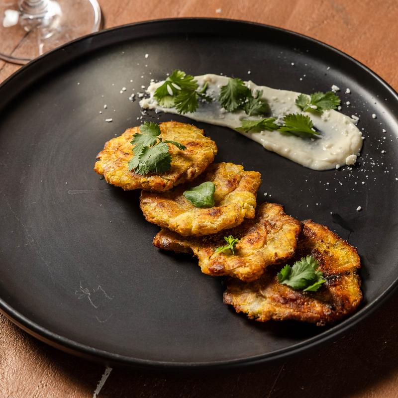 menu item 5 of 13, Tostones (4)