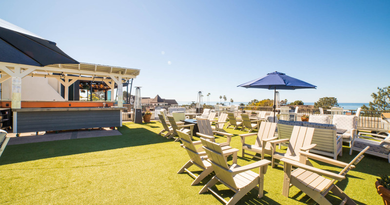 Exterior, view on the ocean