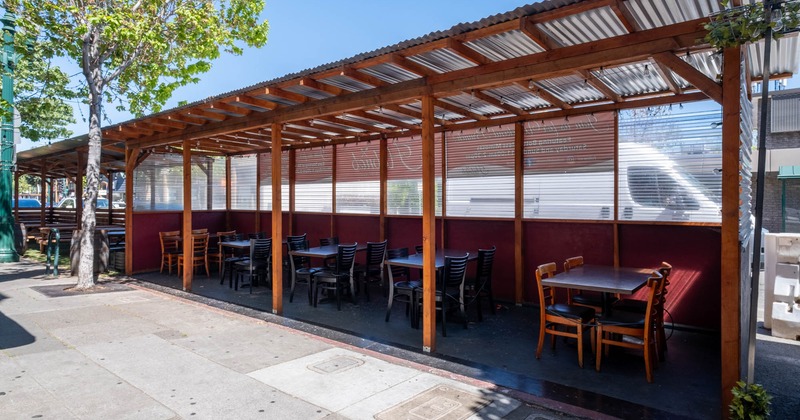 Exterior area, covered patio