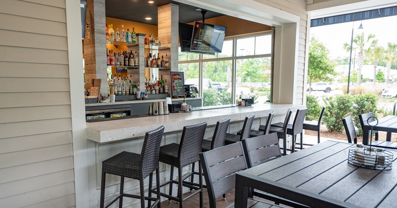 Outdoor seating area, bar counter seating