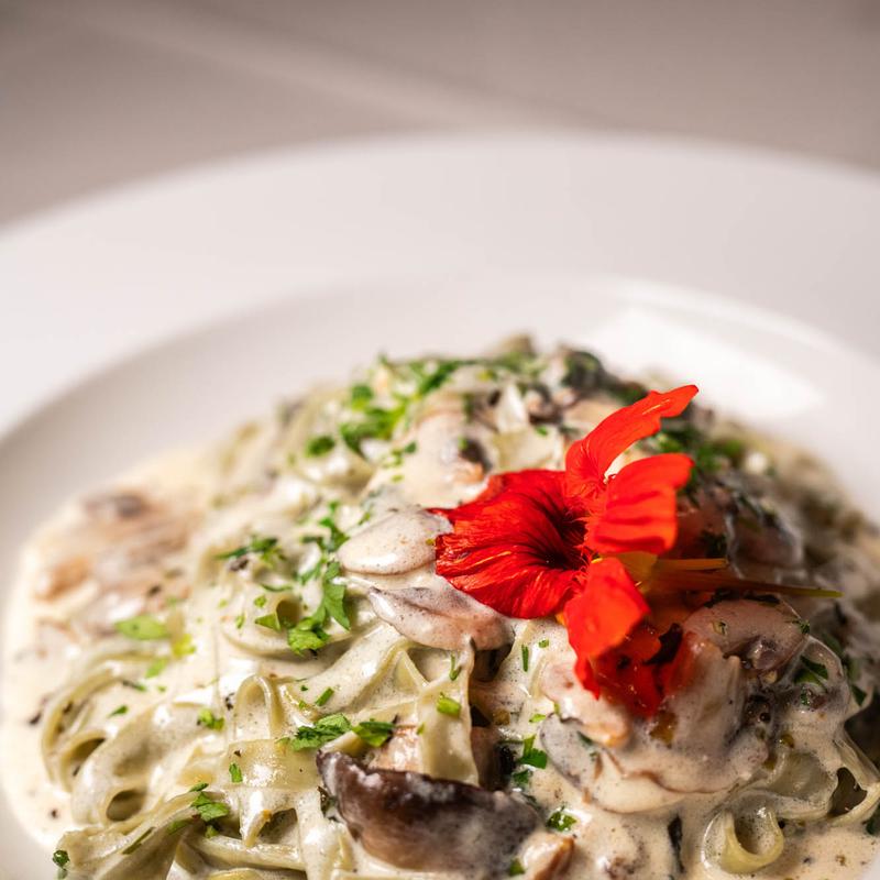 Fettuccini Alfredo photo