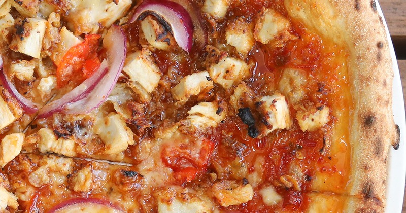 Chicken pizza, with sweet and spicy sauce