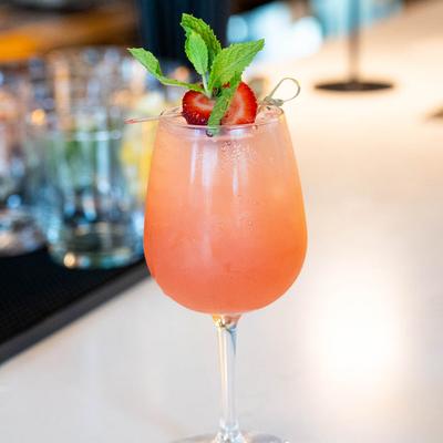 The Noches de Fresas drink.