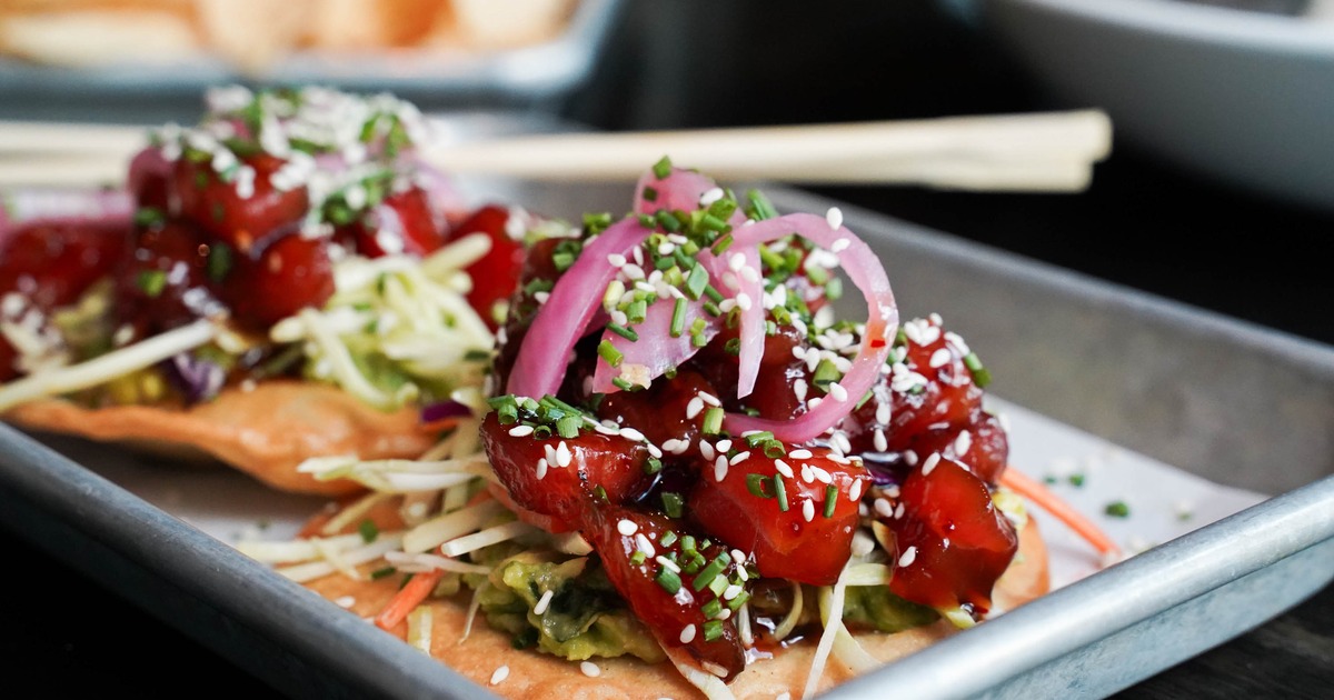 Ahi tuna tostadas on a plate