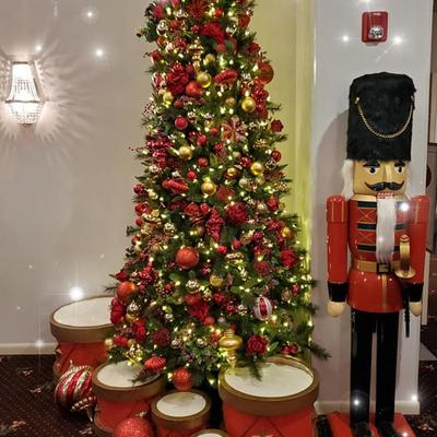 Entrance Holiday Tree.