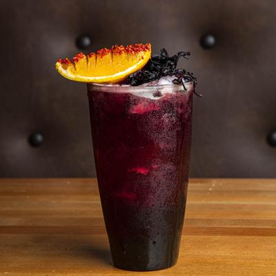 Hibiscus margarita.
