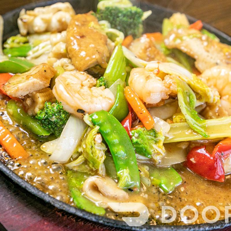Seafood Sizzling Skillet photo