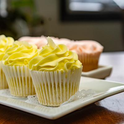 Lemon cupcakes.