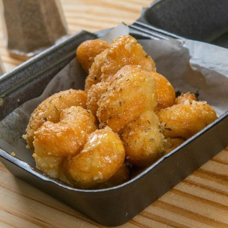 menu item 20 of 29, Garlic Knots (5)
