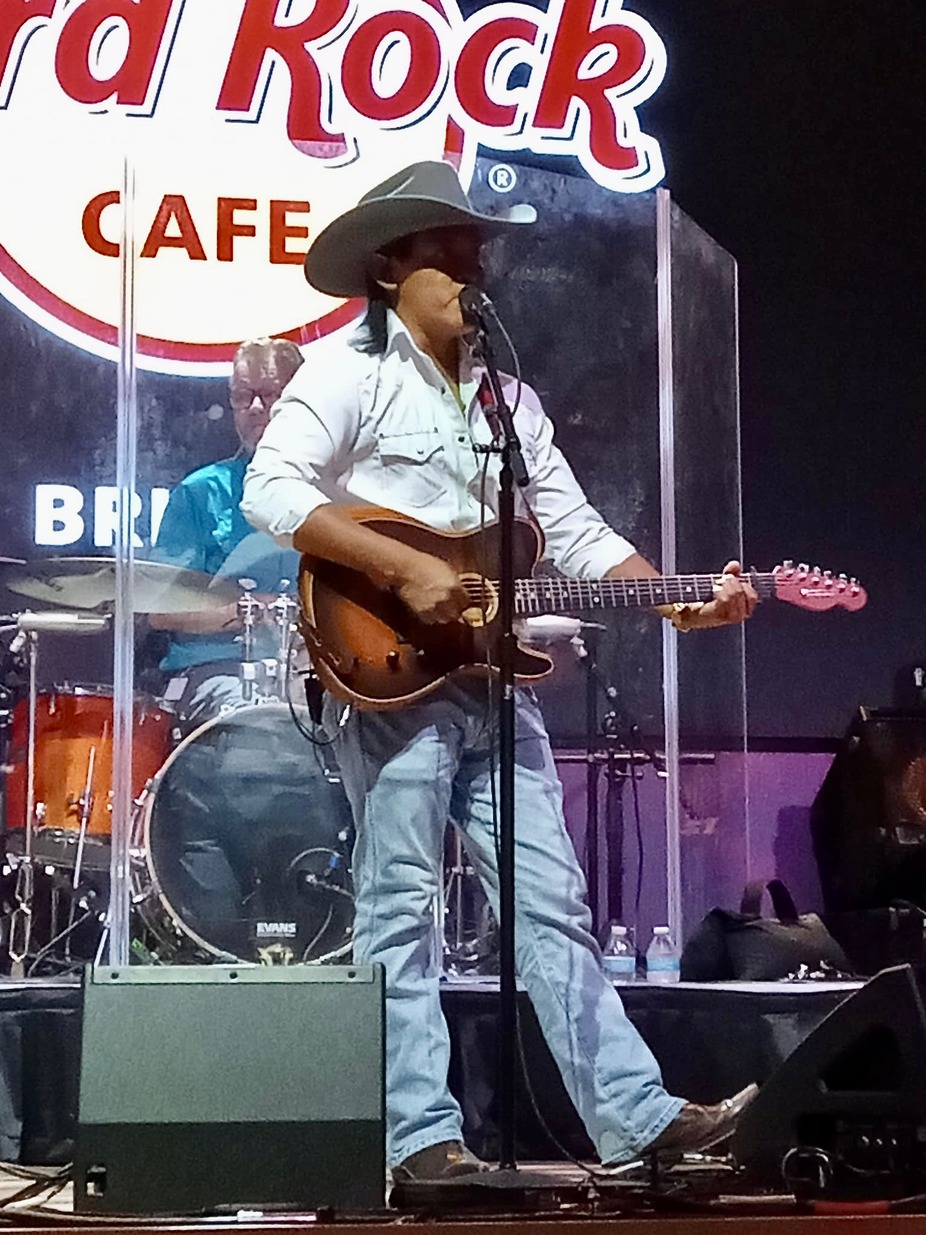 Adrian Bundy and his Honky Tonk Hearts event photo