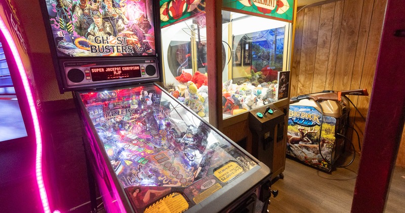 Interior, pinball game