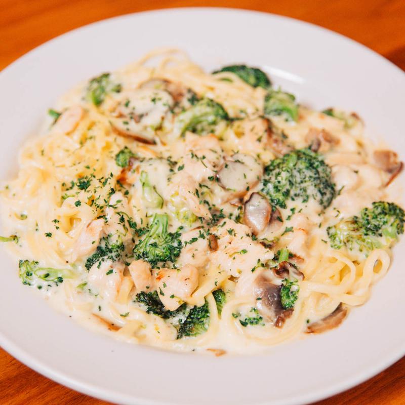 Chicken Linguini Alfredo photo