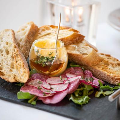 Radish and butter, with crostini
