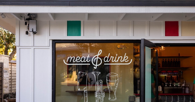 Restaurant logo on the window