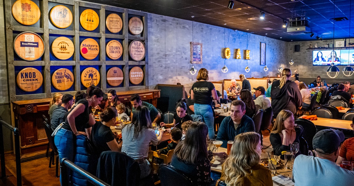 Interior, diner area, guests, eating and drinking