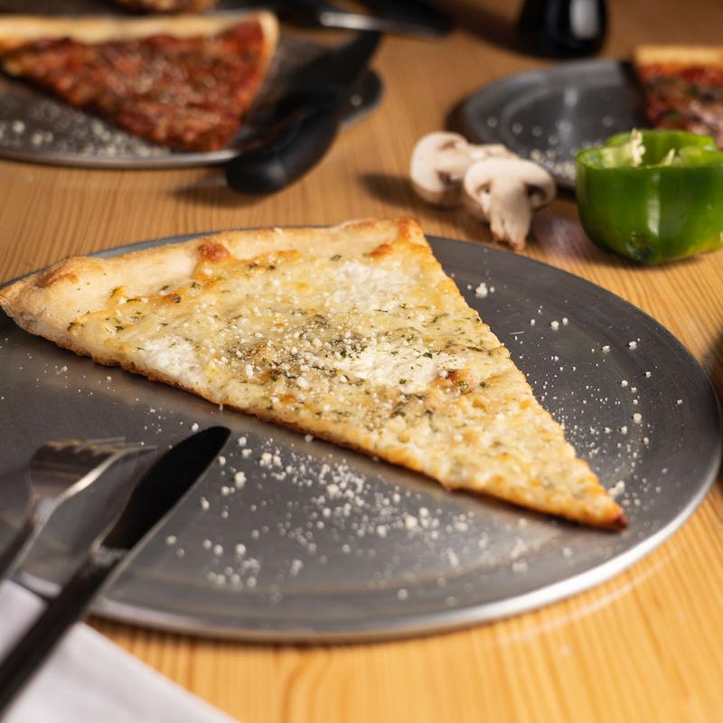 4 Cheese Garlic Lover (Olive Oil Sauce) photo