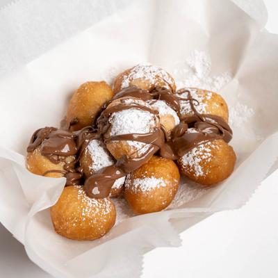 Mini doughnuts with chocolate