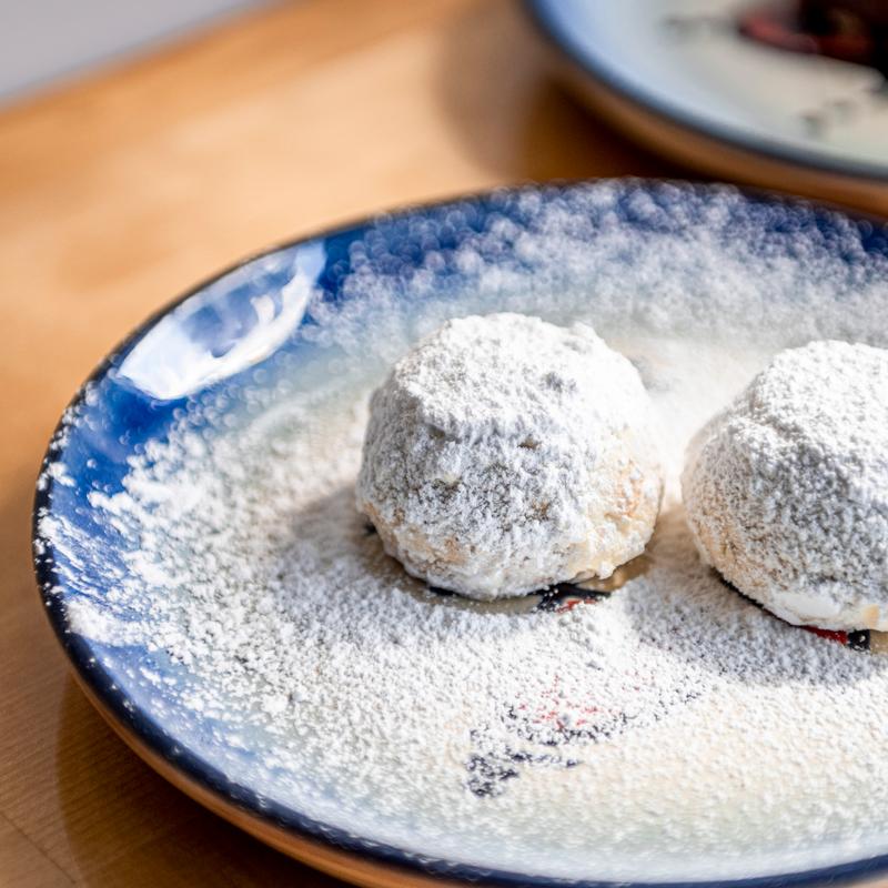 menu item 32 of 43, Kourambiethes