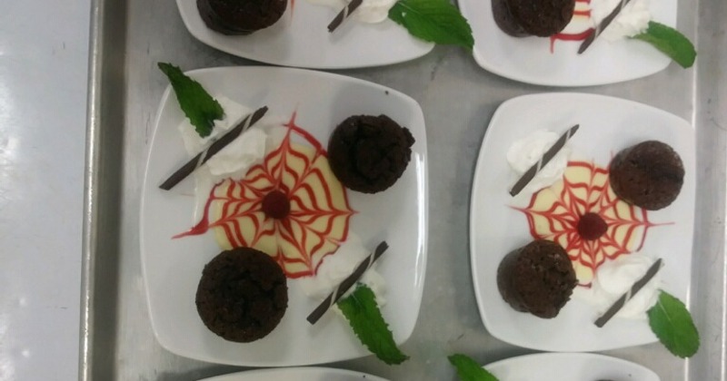 Chocolate Cupcakes plates, top view