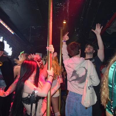 gallery photo number 319