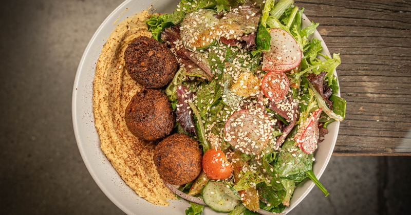Falafel with hummus and salad