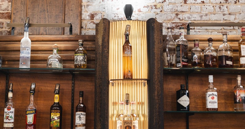 Special bar, lighting drink rack