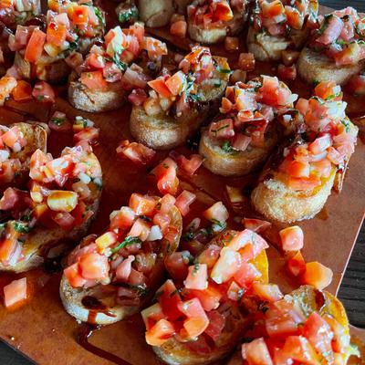 Bruschetta with vegetables