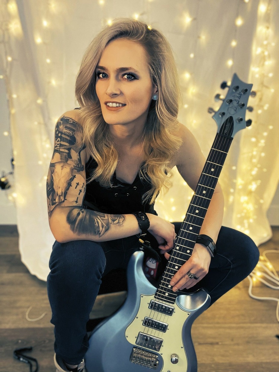 Live Music with Amanda Lynn Jones event photo