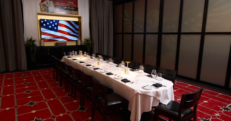 One long table ready for guests