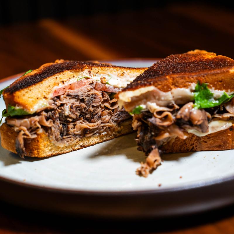 menu item 8 of 12, Roast Beef Sandwich